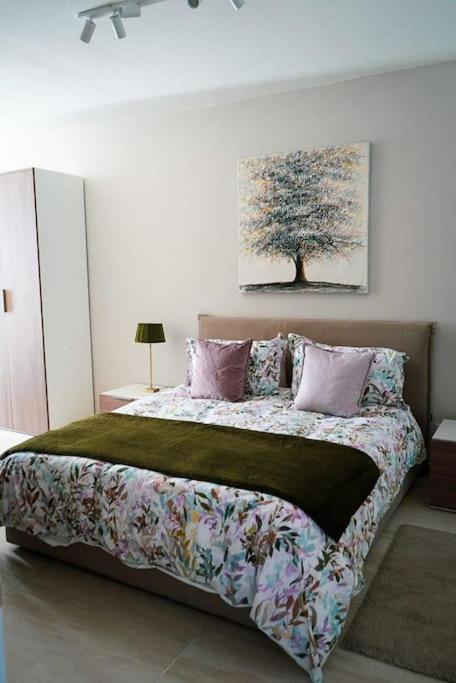 Your Escape: Where Every Sunrise Becomes A Memory Mellieha Exterior photo